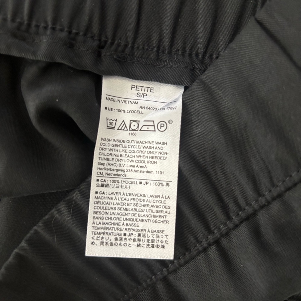 Banana Republic Women's Black Tencel Cargo Joggers Size Small Petite - Picture 11 of 12